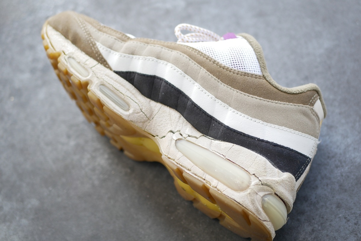 スニーカー修理