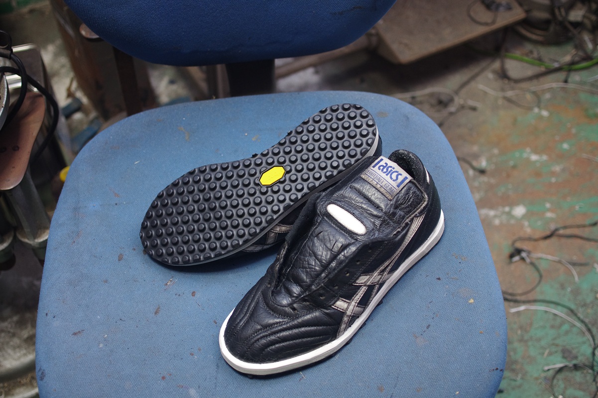 スニーカー修理